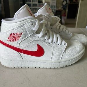 Nike air jordans mid white